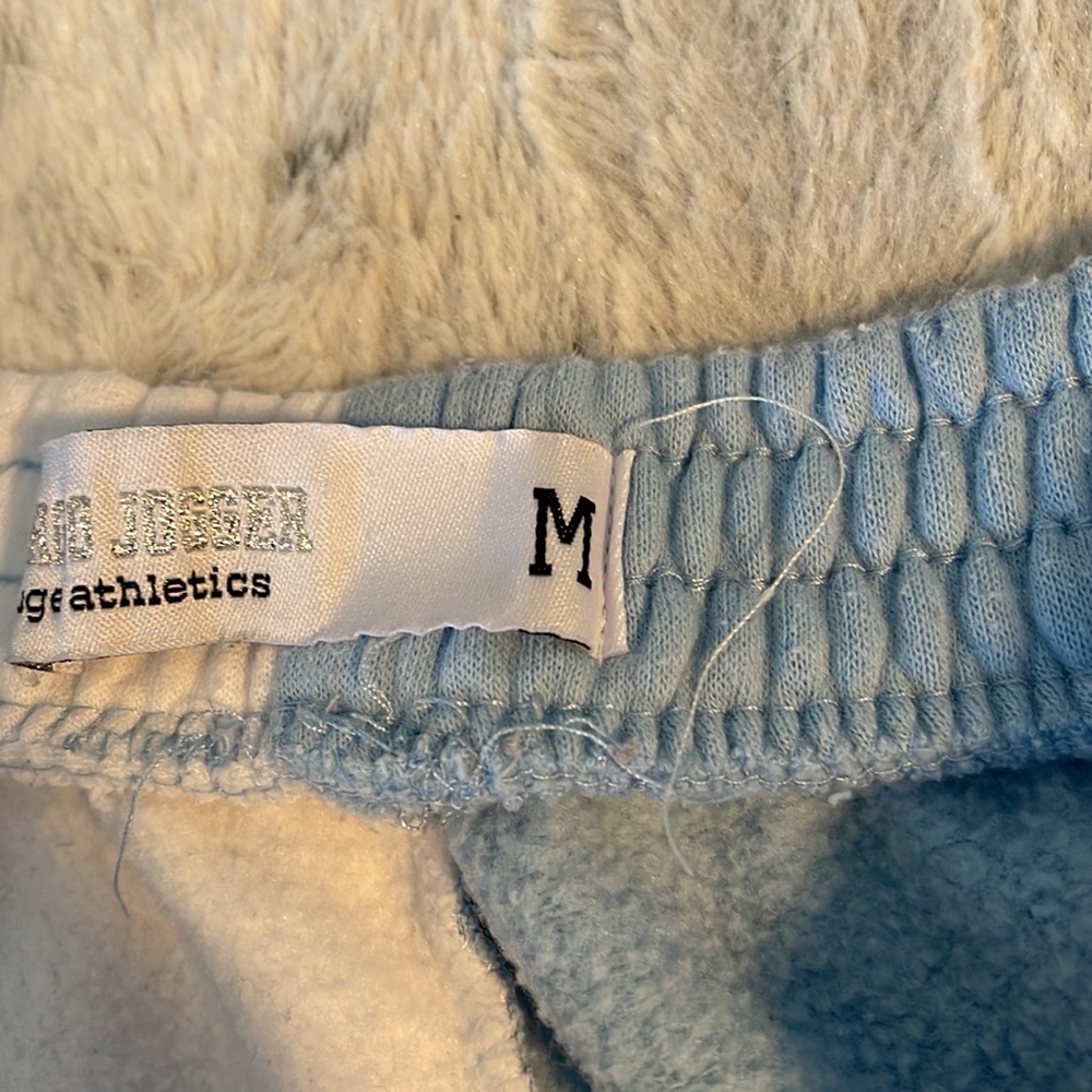Medium Sweatpants - Picture 2 of 3